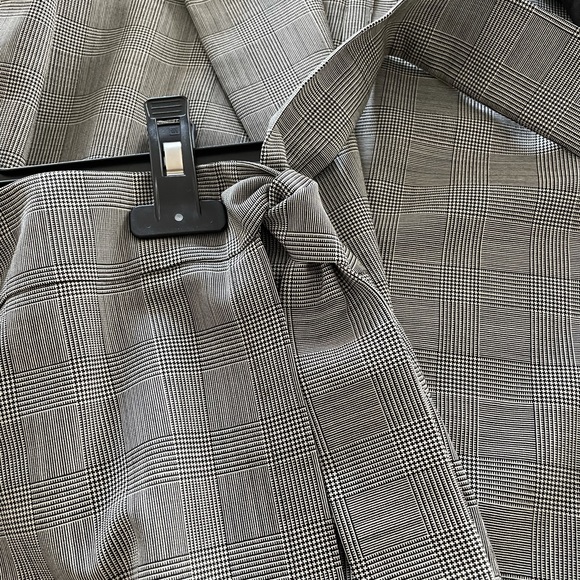 MaxMara suit Blazer and Skirt - Picture 2 of 9